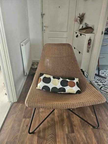 Photo of free lounging chair (Purfleet RM19) #3