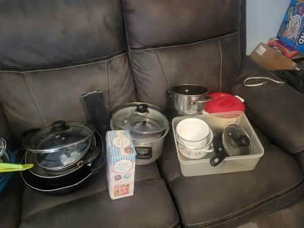 Photo of free Kitchenware- pots bowls ect (Hackney, london E9) #4