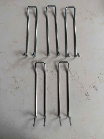 Photo of free metal shelf brackets (M33) #2