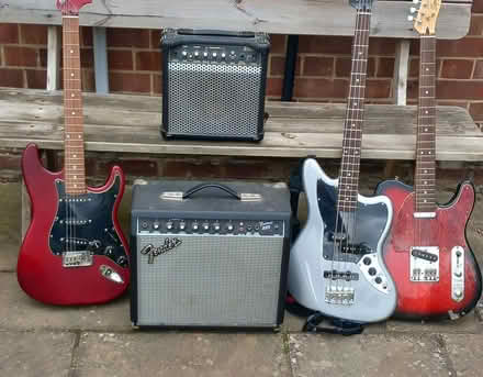 Photo of free Electric guitars and amps (Whitton TW2) #1