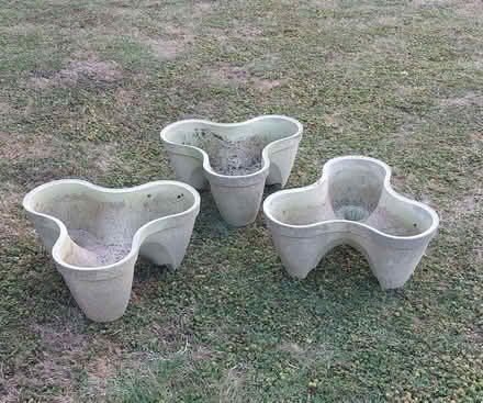 Photo of free 3 tier plant pot (Lawns SN3) #1