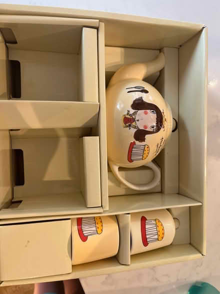 Photo of free Whittard of Chelsea teapot, sugar, and creamer (Downley HP13) #2