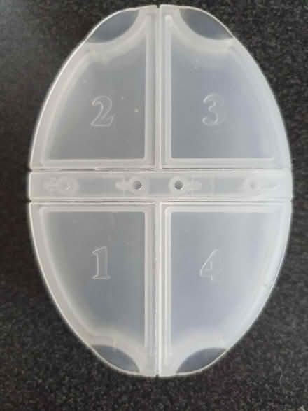Photo of free Pill organiser, white (Sinfin DE24) #2