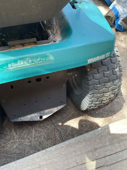 Photo of free Murray lawn tractor (Near Monument / Palmer Lake) #3