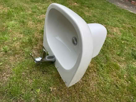 Photo of free Basin and tap (High Wycombe HP13) #1