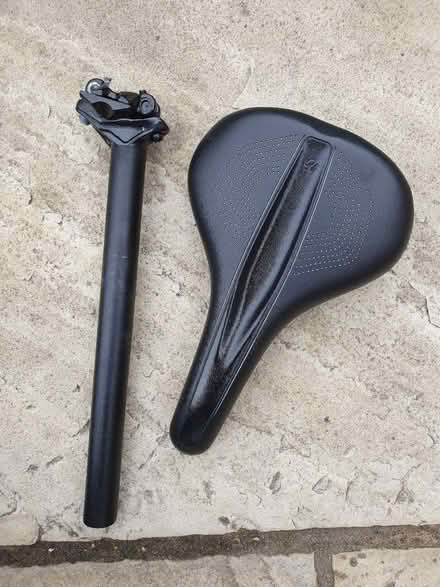 Photo of free Bike saddle and seatpost (Finchampstead RG40) #1