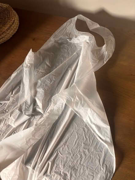 Photo of free Disposable aprons (Wooburn Green HP10) #2
