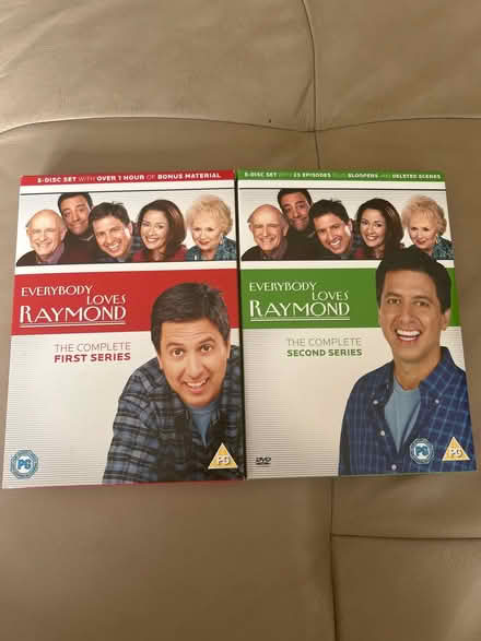 Photo of free Everybody Loves Raymond series 1&2 dvds (Waterlooville PO8) #1