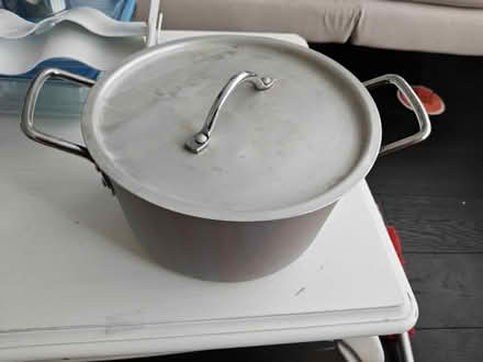 Photo of free Large aluminium pot (Winchmore Hill N21) #1