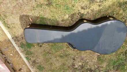 Photo of free Hard guitar case (Swinford OX29) #1