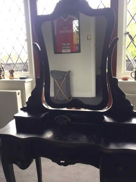 Photo of free Dressing table (Claygate KT10) #2