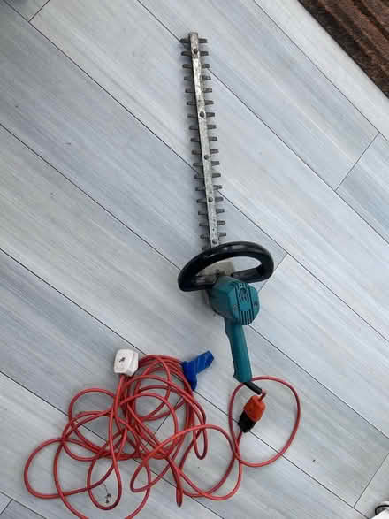 Photo of free Hedge trimmer (Rayleigh SS6) #2