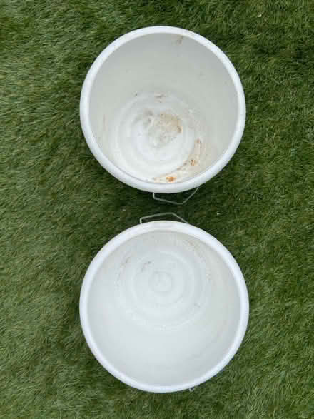Photo of free 2x 2.5l paint kettle buckets (Twickenham TW2) #3