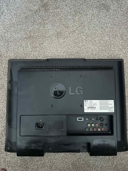 Photo of free 19 inch LCD TV (Eastleigh SO50) #2
