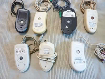 Photo of free 7 roller ball mice; 6 PS/2, 1 USB; 5 scroll wheel, 2 not. (Purley CR8) #2