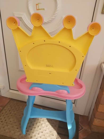 Photo of free Pippa Pig dressing table (B33) #1