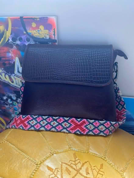 Photo of free Crossbody Leather Bag. Near new (Near Friendship Heights metro) #1