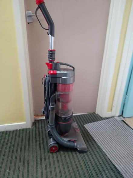 Photo of free Vax bagless cleaner (Bilton CV22) #1