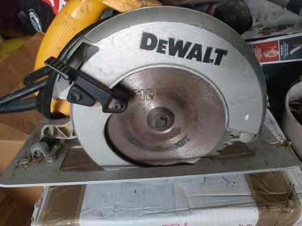 Photo of free DeWalt circular saw (Cutteslowe OX2) #1
