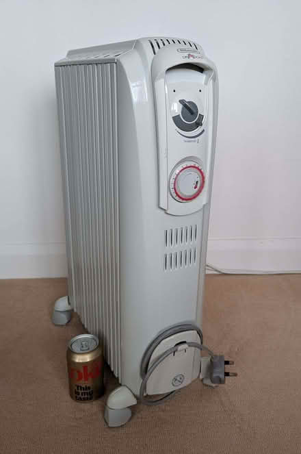 Photo of free DeLonghi "Dragon3" oil heater (Lee SE12) #2