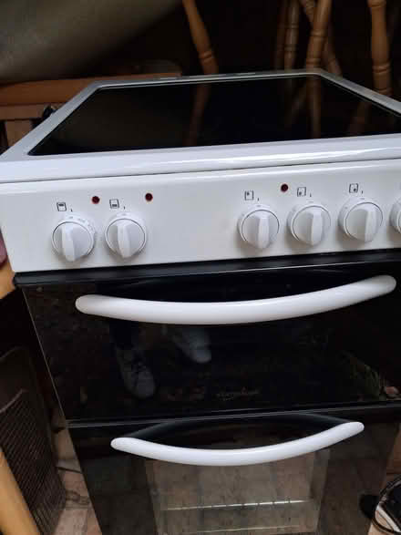Photo of free Electric oven and hob, 600mm wide. (Yarpole HR6) #3