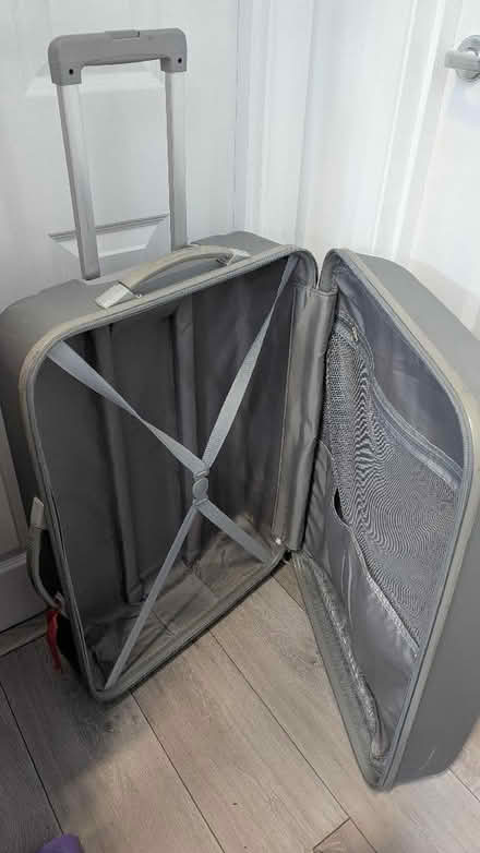 Photo of free Suitcase (Chalfont St Peter SL9) #2