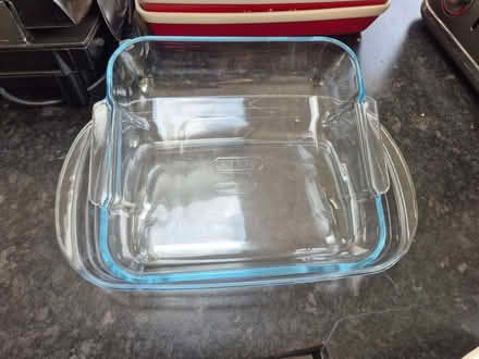 Photo of free One Pyrex and one Pyrex stele oven safe roaster (Bengeo SG14) #1