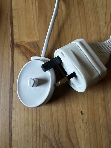 Photo of free Oral B Tooth Brush Charger (Chapel Allerton LS7) #2