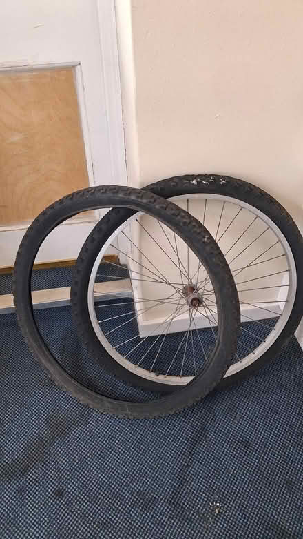 Photo of free Adult Bicycle (BD8) #2