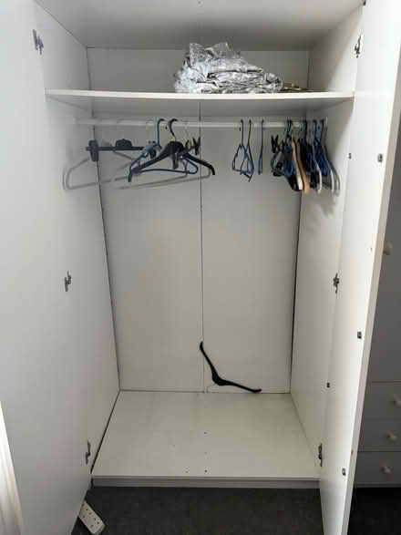 Photo of free White Wardrobe H150xW180xD60 (Erith Bexley DA8) #2