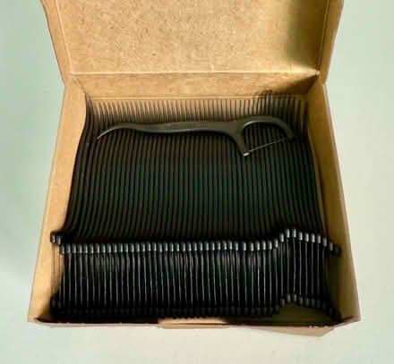 Photo of free Dental Flossing Sticks (Denby DE5) #2