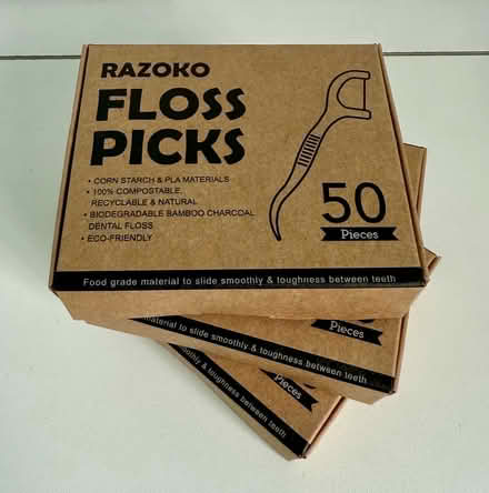 Photo of free Dental Flossing Sticks (Denby DE5) #1