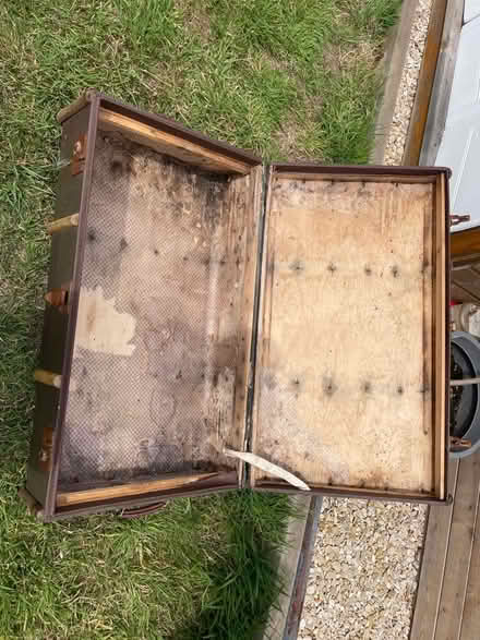 Photo of free Trunk old (OX44 nuneham) #2