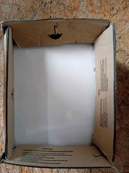 Photo of free tiles (Goring-by-Sea BN12) #1