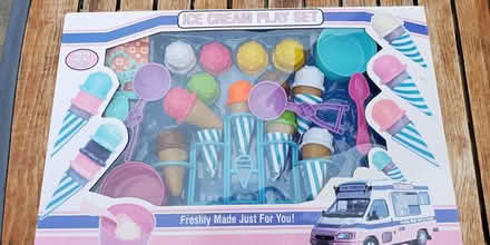 Photo of free Ice cream play set (Oaklands nr Welwyn AL6) #1