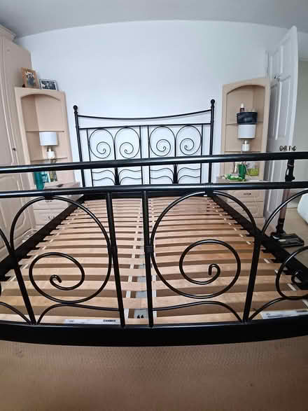 Photo of free King size bed frame (Bennetts End, HP3) #2