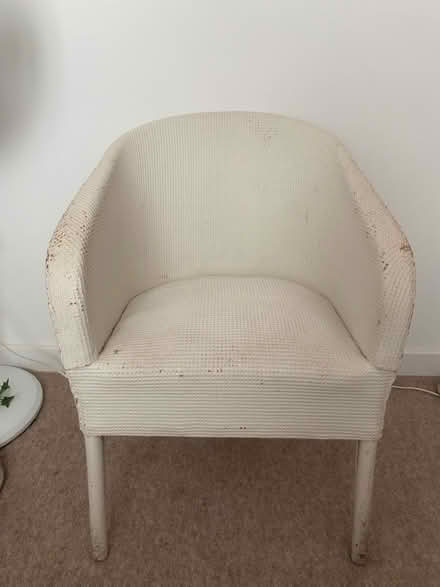 Photo of free White/cream wicker chair (New Cross, SE14) #1