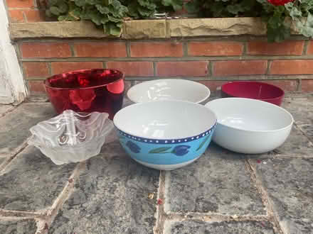 Photo of free Assorted large bowls (Stanmore, HA7) #1