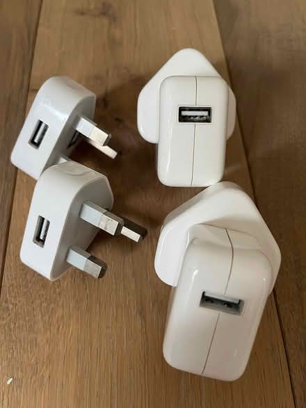 Photo of free Chargers (OX7 5P - Over Norton) #1