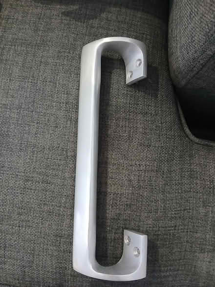 Photo of free 4x metal cupboard handles (E3) #1
