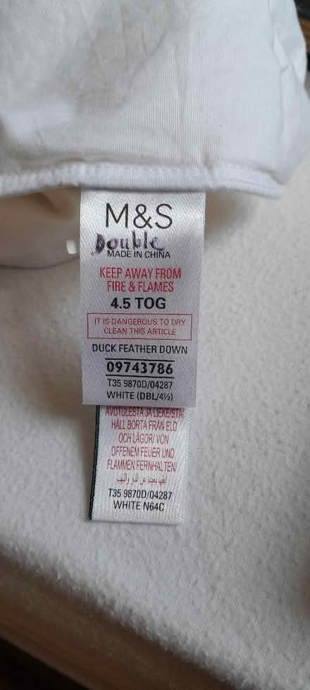 Photo of free Nearly-new LOVELY double duvet (Kings Heath B14) #1