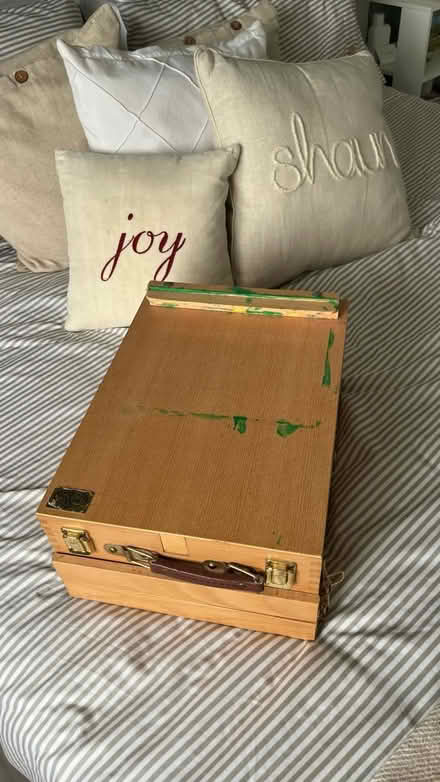 Photo of free Art easel with storage (L17 5) #2