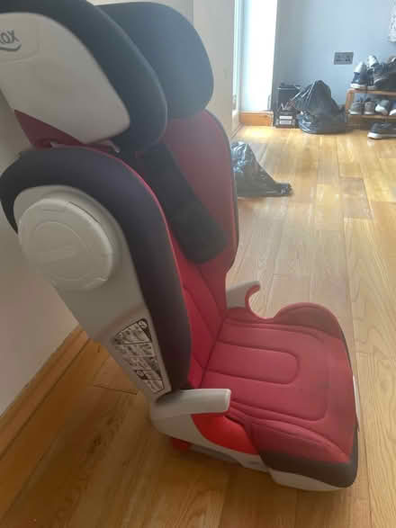 Photo of free Children’s Britax Car seat age 3-12 (Gerrards Cross SL9) #2