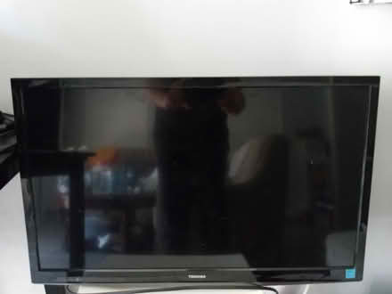 Photo of free Toshiba 32′′ LED TV (Milton) #1