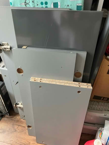 Photo of free Grey gloss basin unit 600cm (Whitton TW3) #2