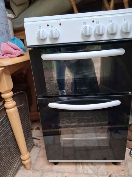 Photo of free Electric oven and hob, 600mm wide. (Yarpole HR6) #1