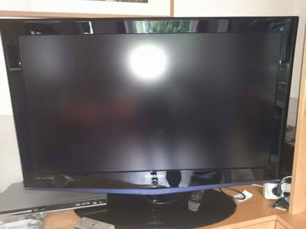 Photo of free 40'' flat screen TV (Castle Hall SK15) #1