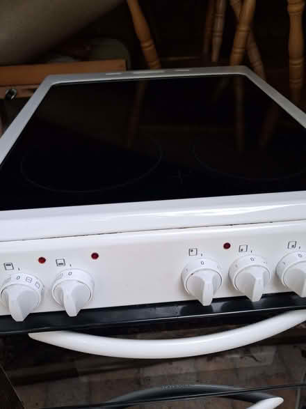 Photo of free Electric oven and hob, 600mm wide. (Yarpole HR6) #2