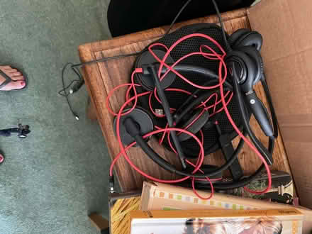 Photo of free 3 headphones (SM4) #1