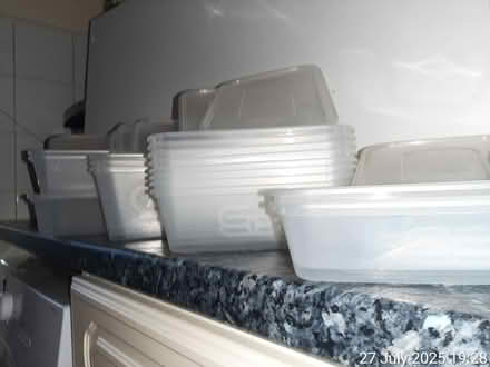 Photo of free Food containers w/ lids▪Edgware HA8 (Edgwarebury Lane) #1